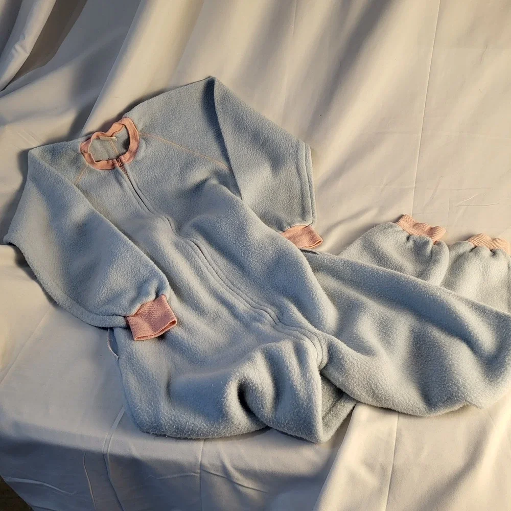 Vintage Women's M Fleece Unionsuit Zipper Blue Pink Pajamas Rear Flap No Footies